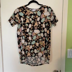 LuLaRoe tee with dark floral print